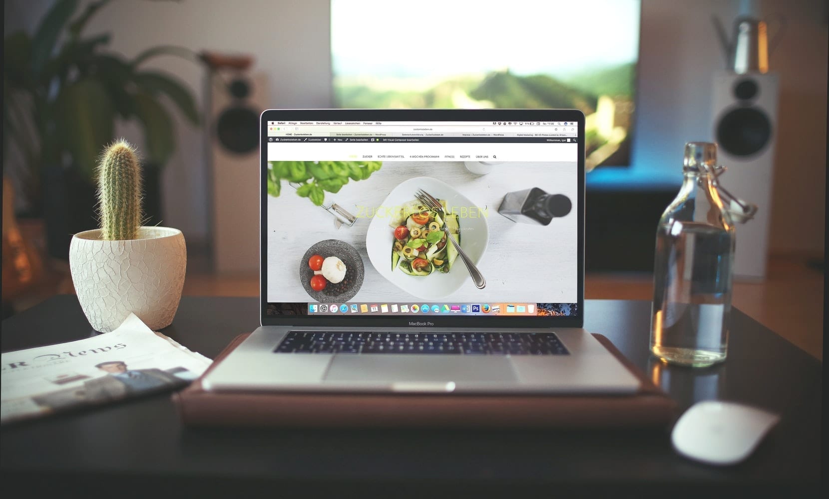 Squarespace vs. WordPress: Which is Right For You?